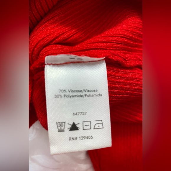 Venus stretchy top size medium - Picture 5 of 5